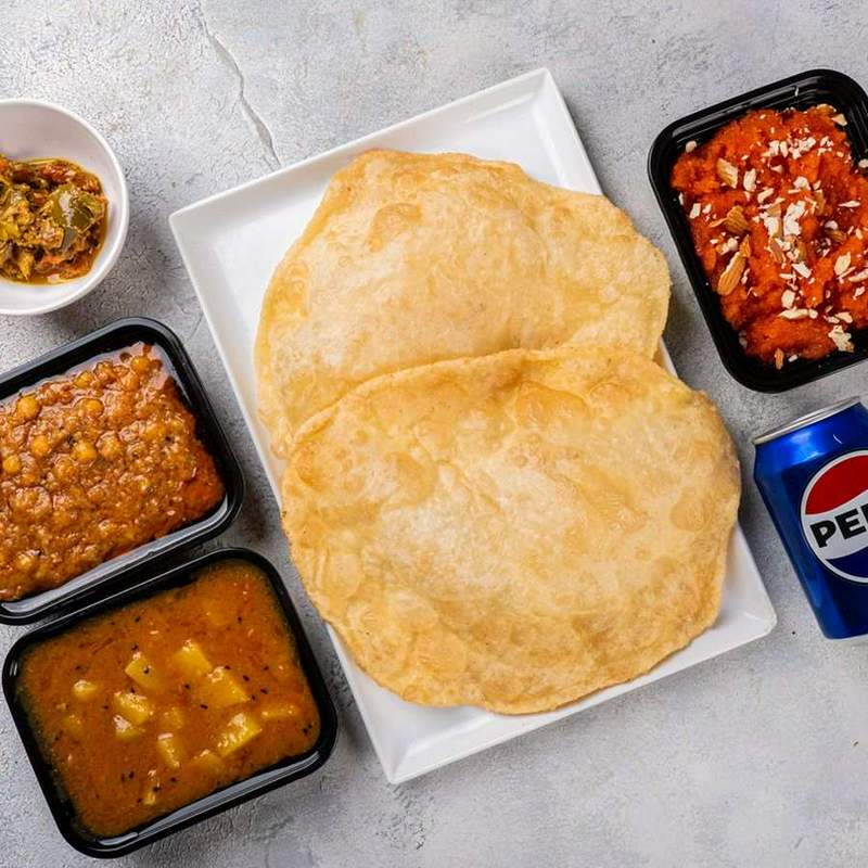 کمبو حلوا پوری (۱۵۰ گرم)