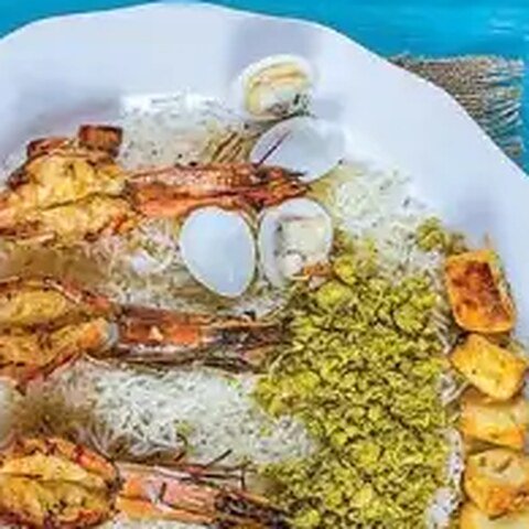 میگو، اسکوئید، جشید و صدف با برنج