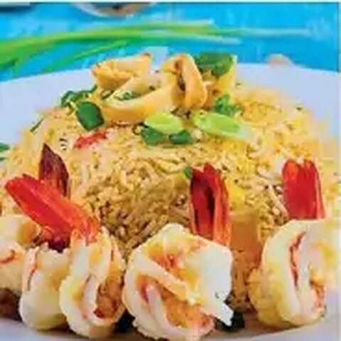 برنج سرخ شده با میگو و اسکوئید